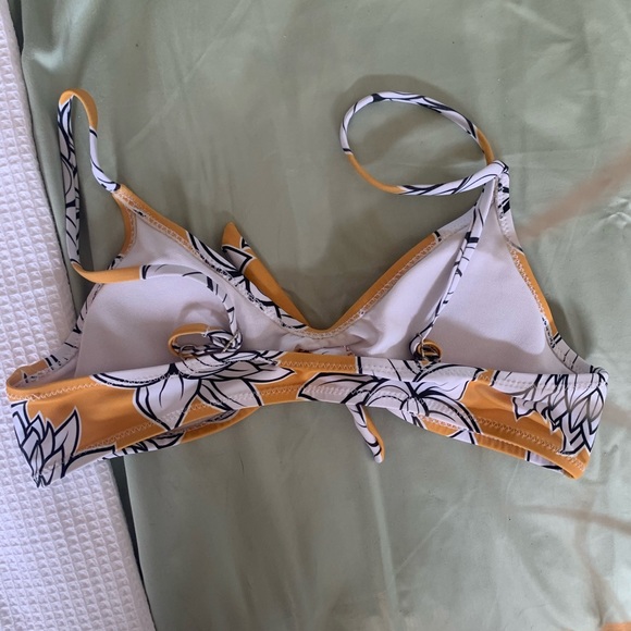 Floral Bikini Top - Picture 2 of 2